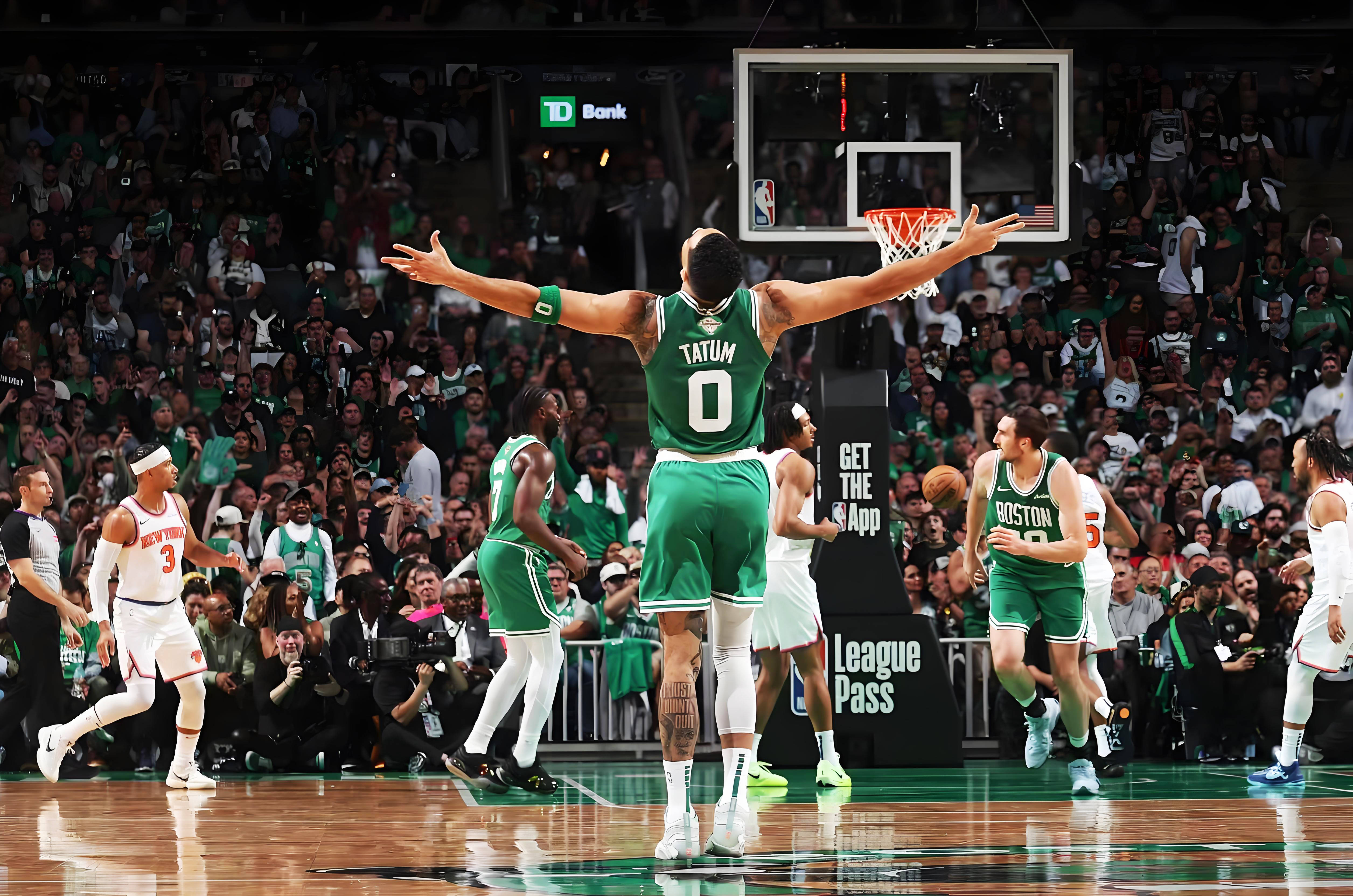 东契奇焦点对战，塔图姆与80激战瑞士队分钟，大比分获胜胜负难料！比赛高潮迭起的简单介绍